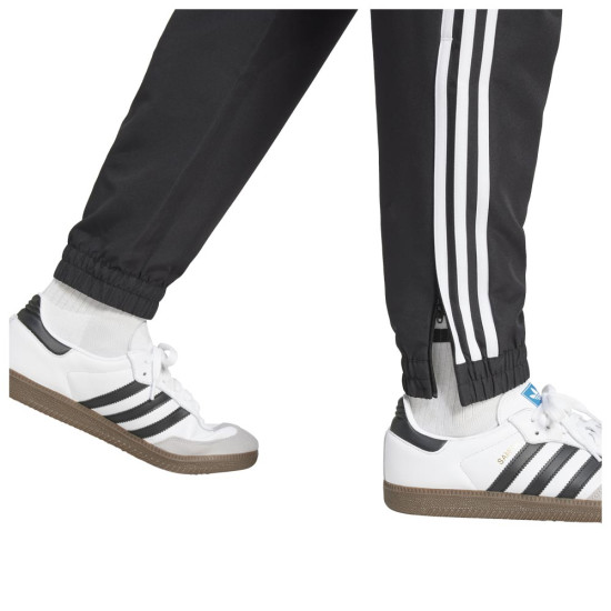 Adidas Ανδρικό παντελόνι φόρμας Tiro 25 Essentials Woven Pants